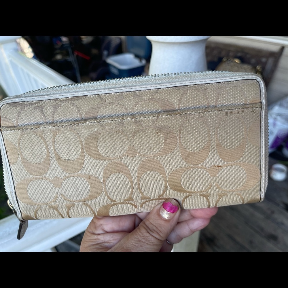 Coach Monogram canvas clothing folding wallet - Picture 2 of 7